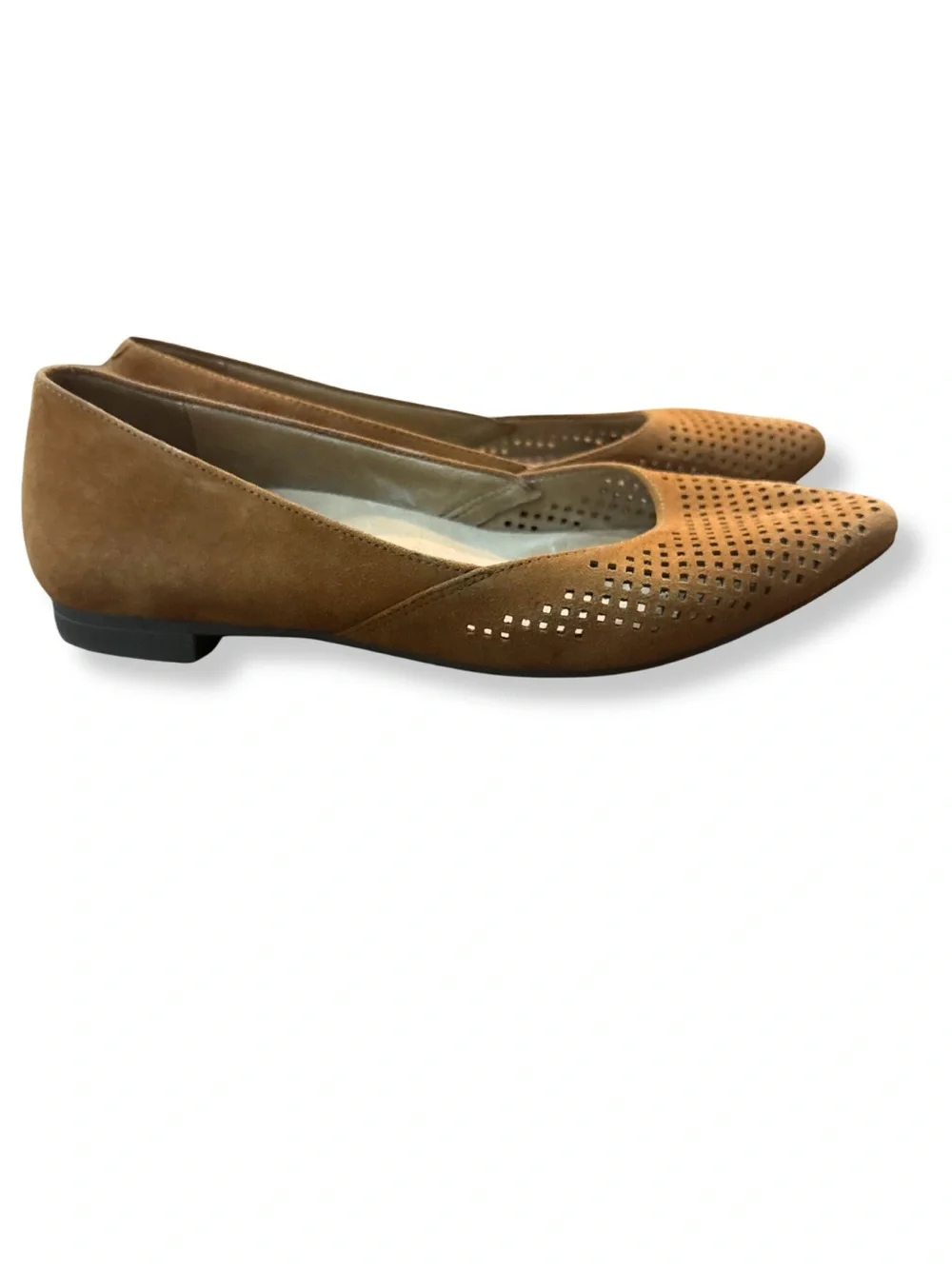 Vionic Women's Tan Perforated Pointed-Toe Flats